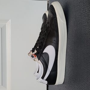 Men's Nike Retro Blazer '77 Size 10.5